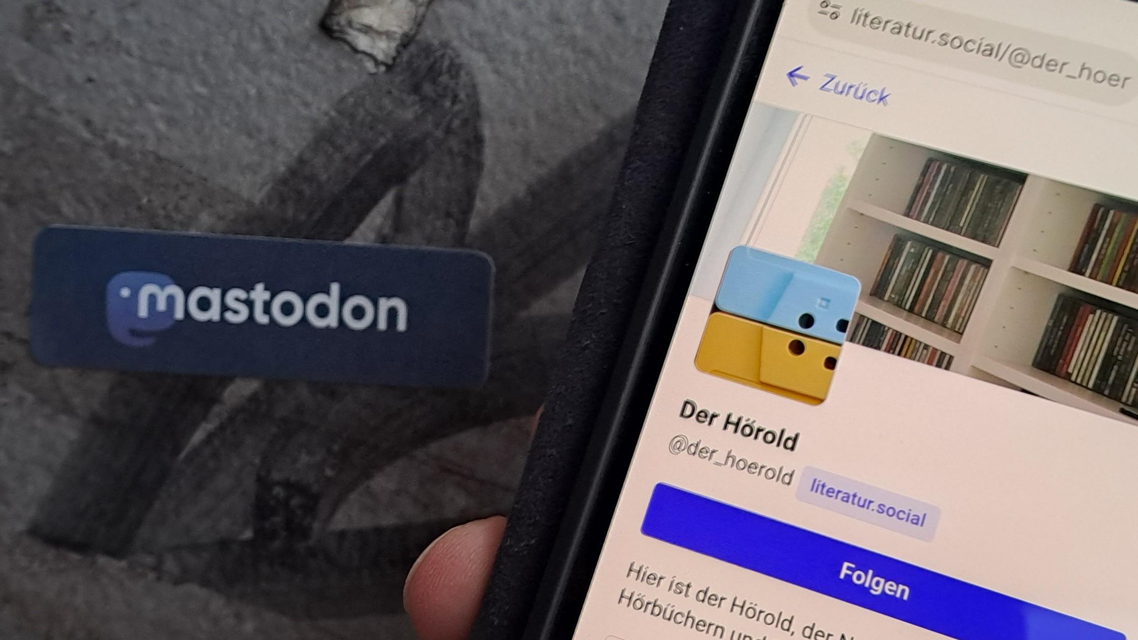 Ein Aufkleber von Mastodon