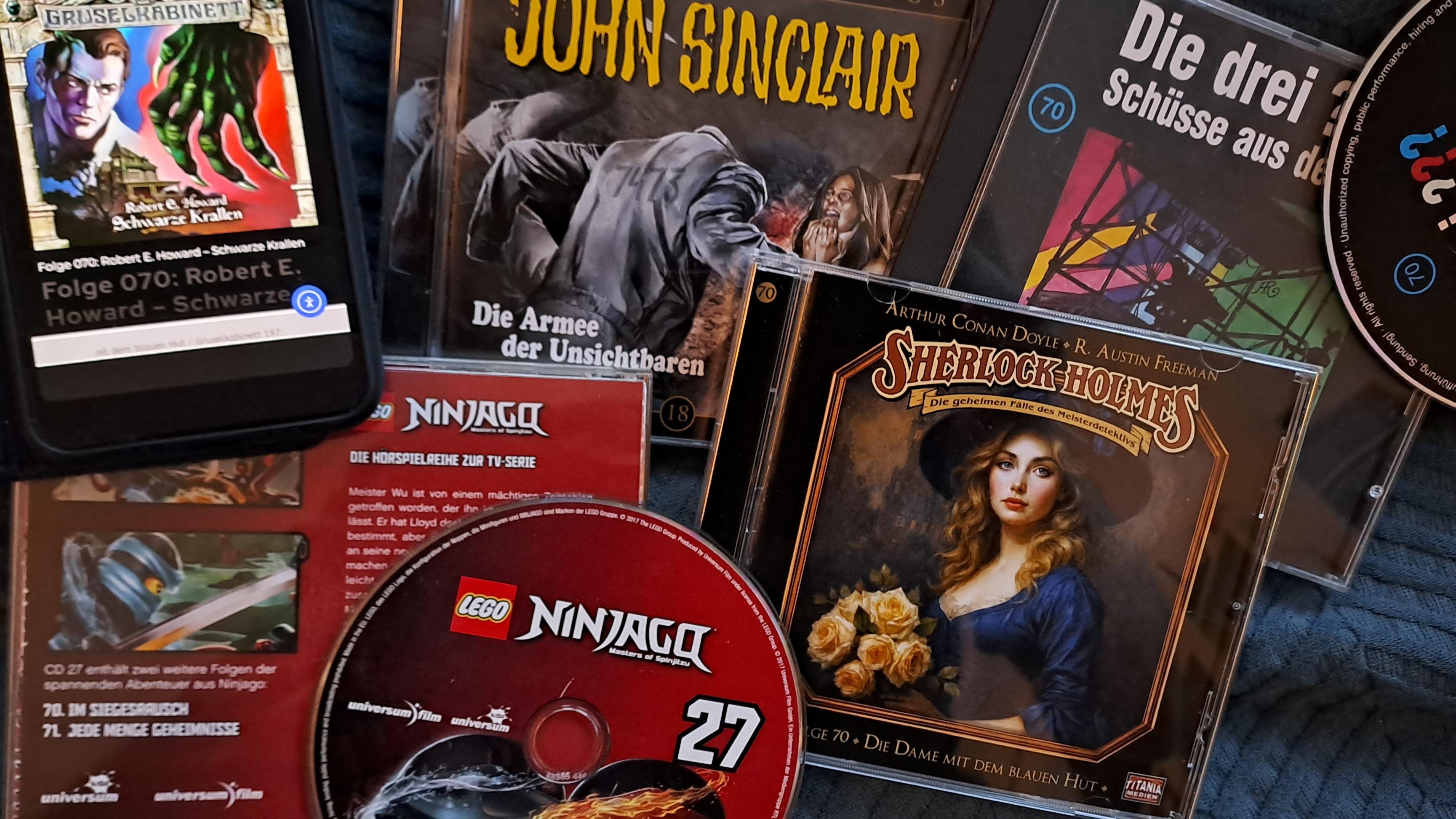 Das Foto zeigt die hier vorgestellten Hörspiele